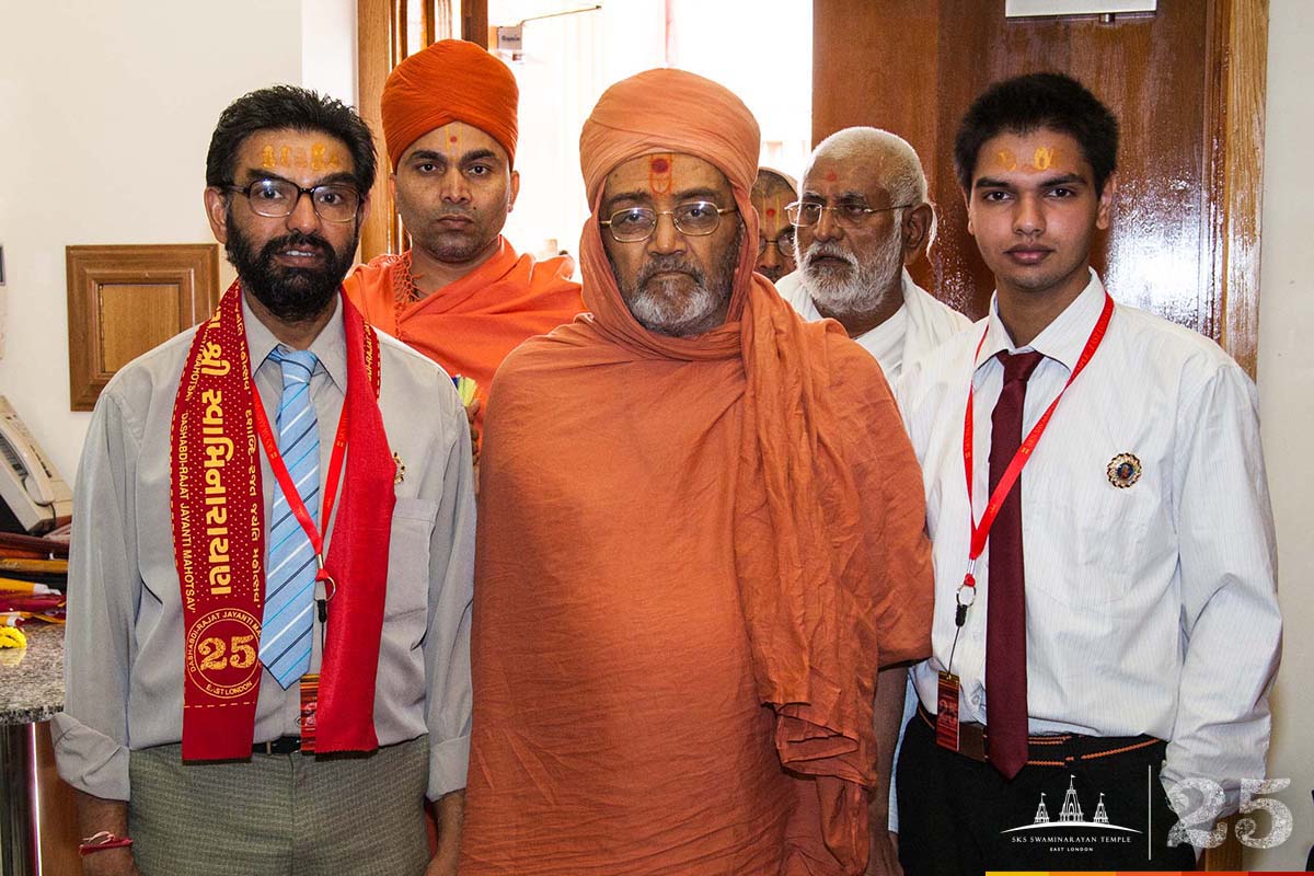 ©1987-2017 SKS Swaminarayan Temple East London